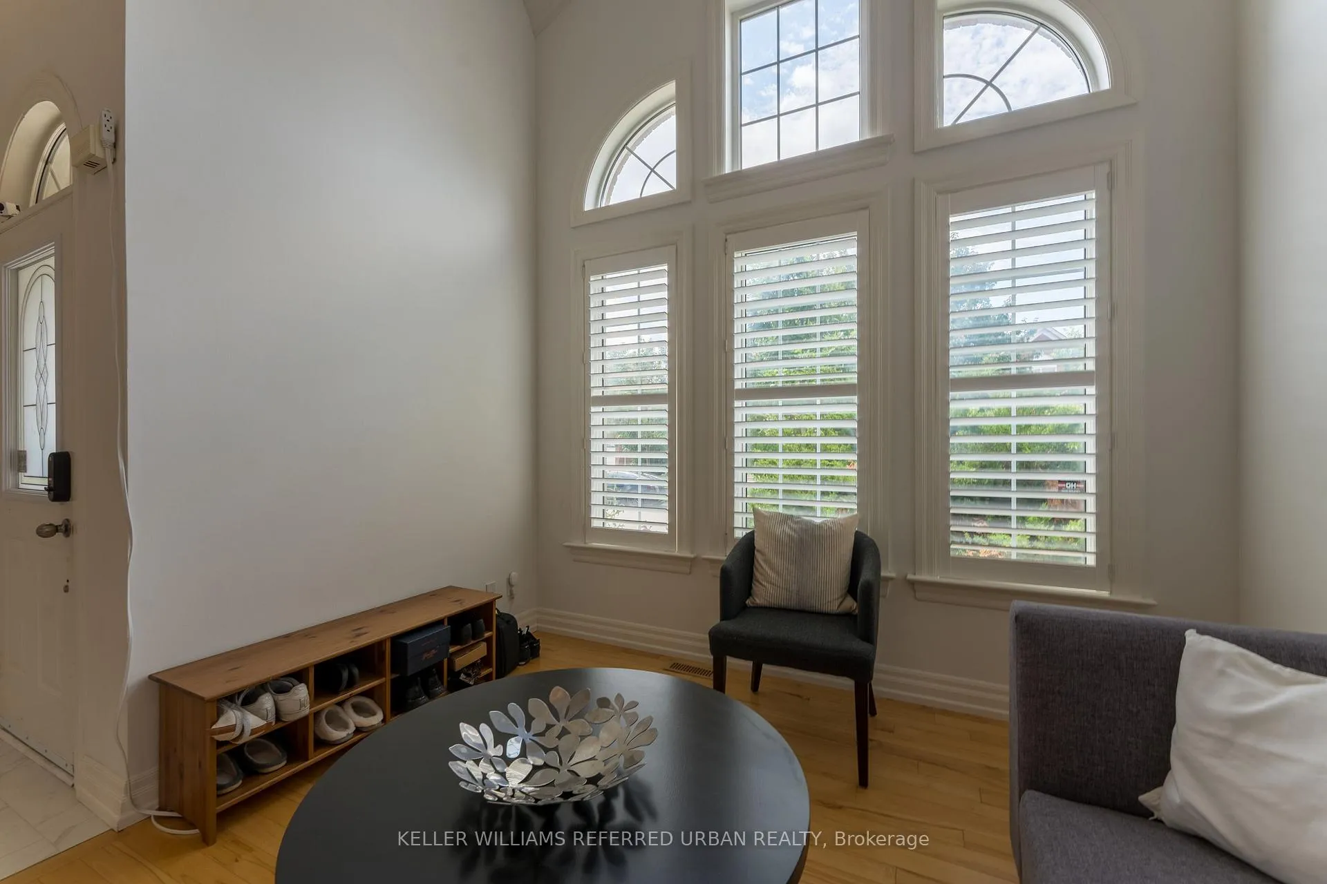 Photo 3 of 25 Ocean Avenue, Vaughan, Vellore Village — HOMEH