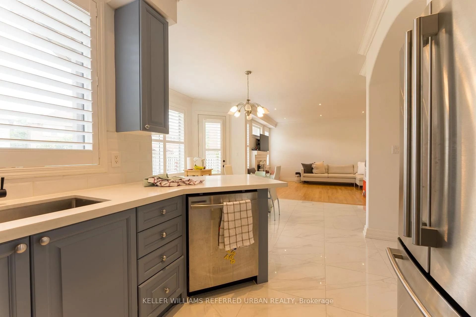 Photo 8 of 25 Ocean Avenue, Vaughan, Vellore Village — HOMEH