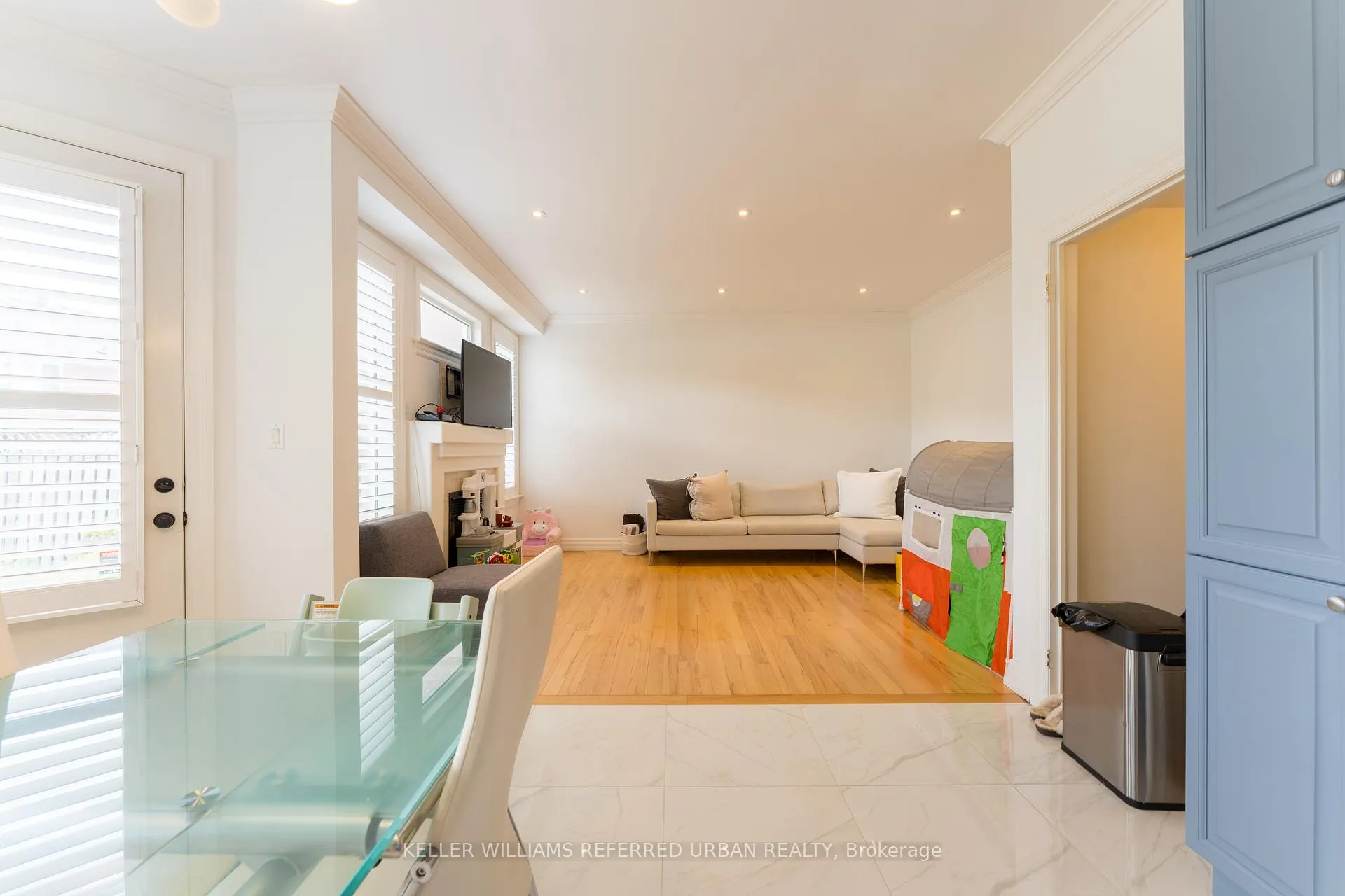 Photo 10 of 25 Ocean Avenue, Vaughan, Vellore Village — HOMEH