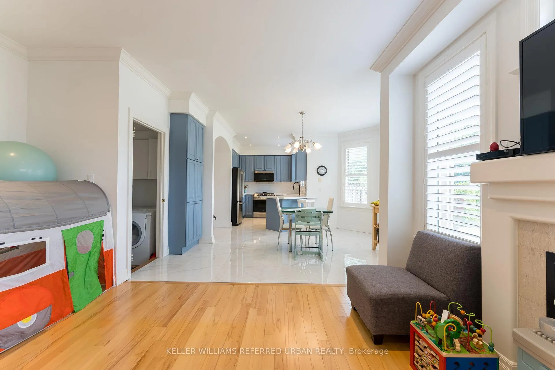 Photo 11 of 25 Ocean Avenue, Vaughan, Vellore Village — HOMEH