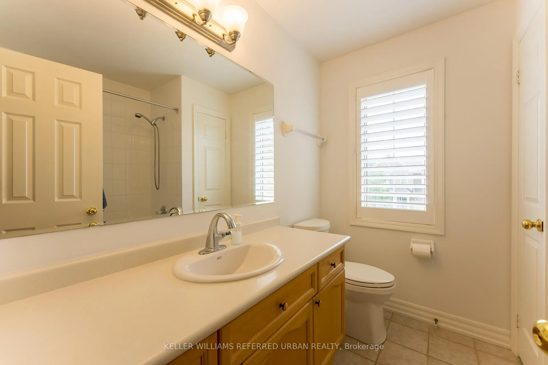 Photo 20 of 25 Ocean Avenue, Vaughan, Vellore Village — HOMEH