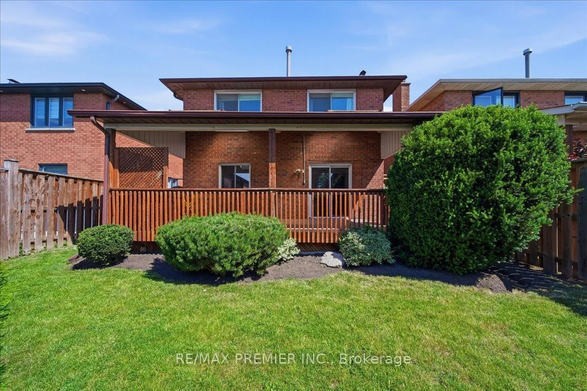 Photo 41 of 130 Jackman Crescent, Vaughan, West Woodbridge — HOMEH