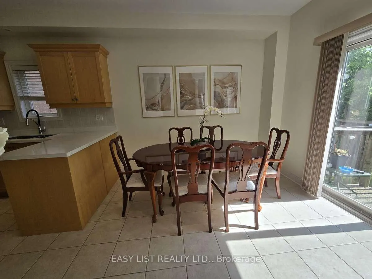 Photo 15 of 171 Stonebriar Drive, Vaughan, Maple — HOMEH