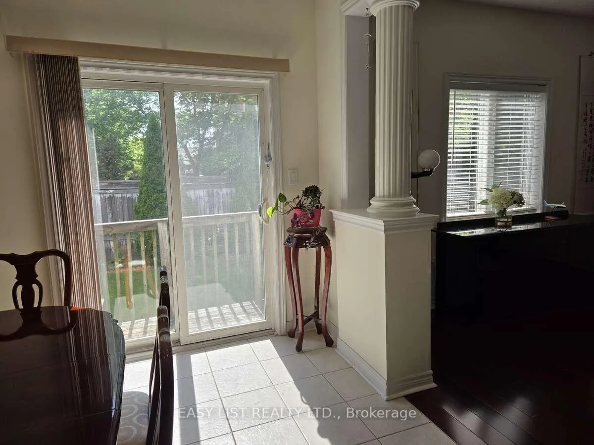 Photo 16 of 171 Stonebriar Drive, Vaughan, Maple — HOMEH