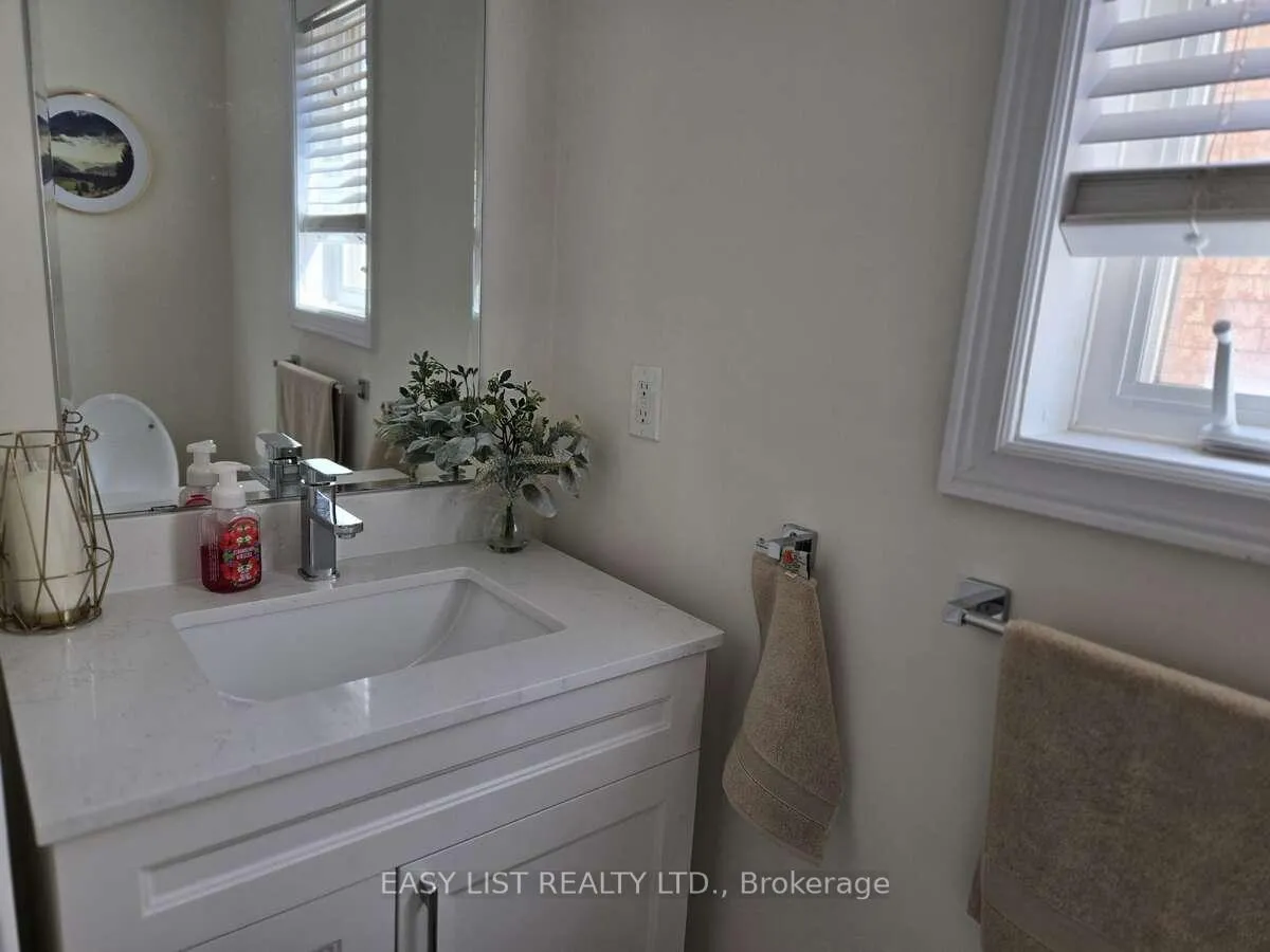 Photo 18 of 171 Stonebriar Drive, Vaughan, Maple — HOMEH
