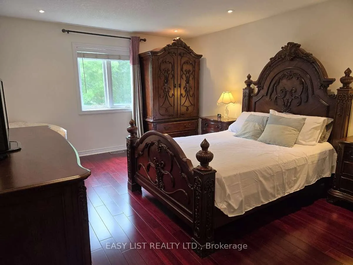 Photo 20 of 171 Stonebriar Drive, Vaughan, Maple — HOMEH