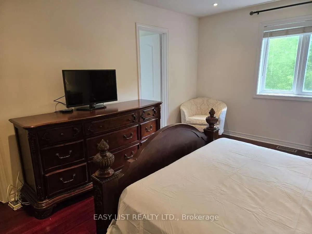 Photo 22 of 171 Stonebriar Drive, Vaughan, Maple — HOMEH