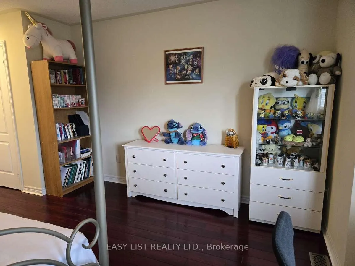 Photo 32 of 171 Stonebriar Drive, Vaughan, Maple — HOMEH