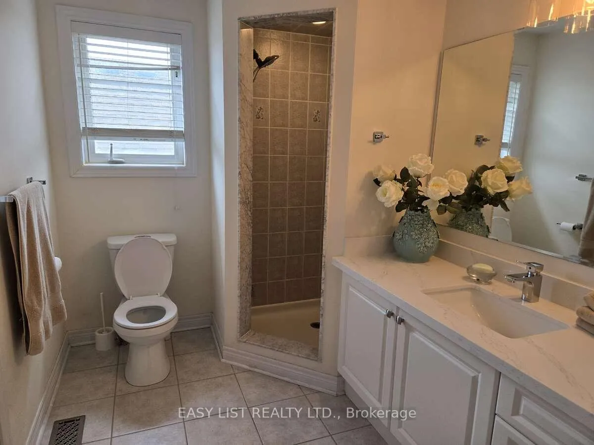 Photo 33 of 171 Stonebriar Drive, Vaughan, Maple — HOMEH