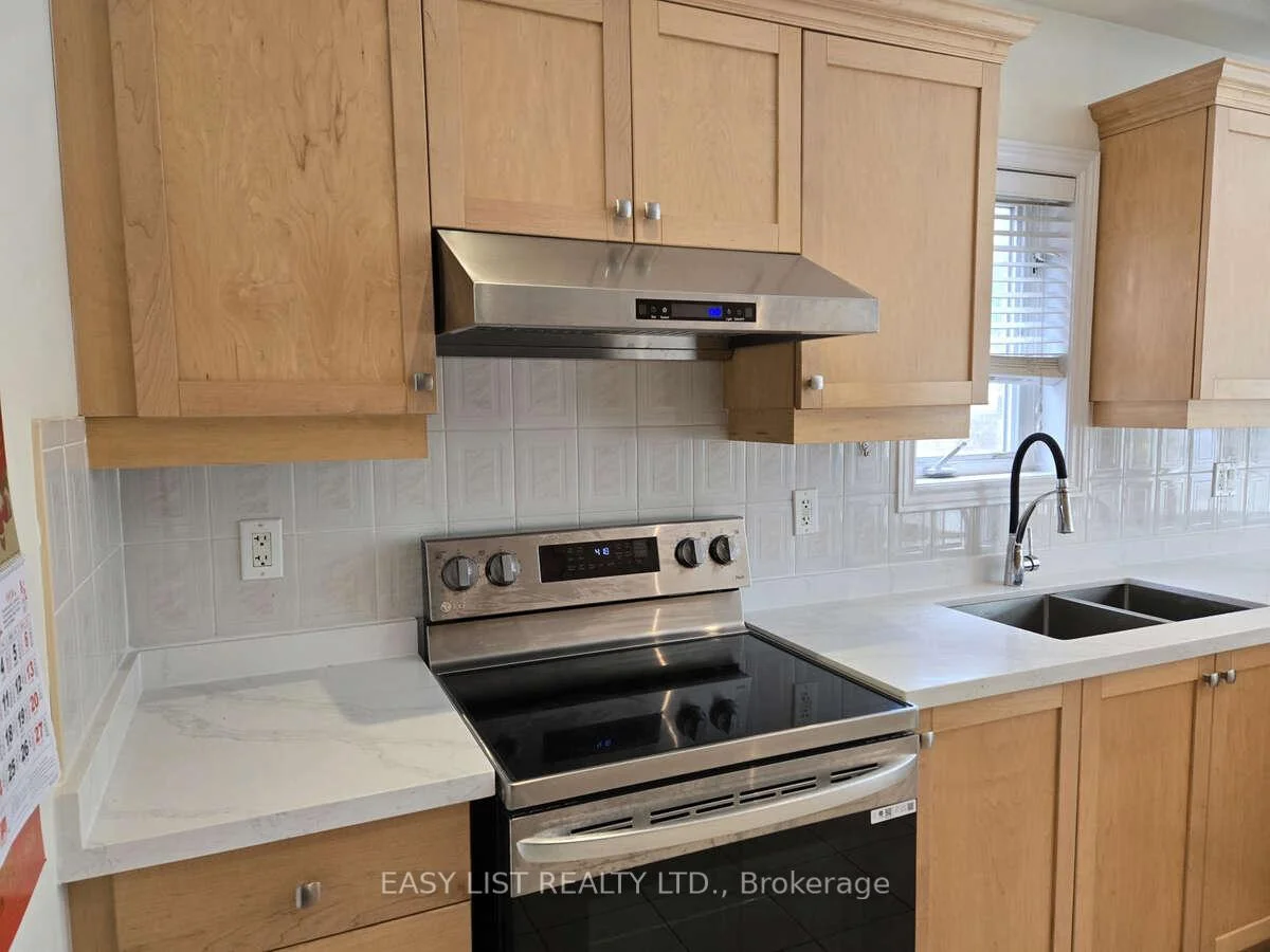 Photo 76 of 171 Stonebriar Drive, Vaughan, Maple — HOMEH