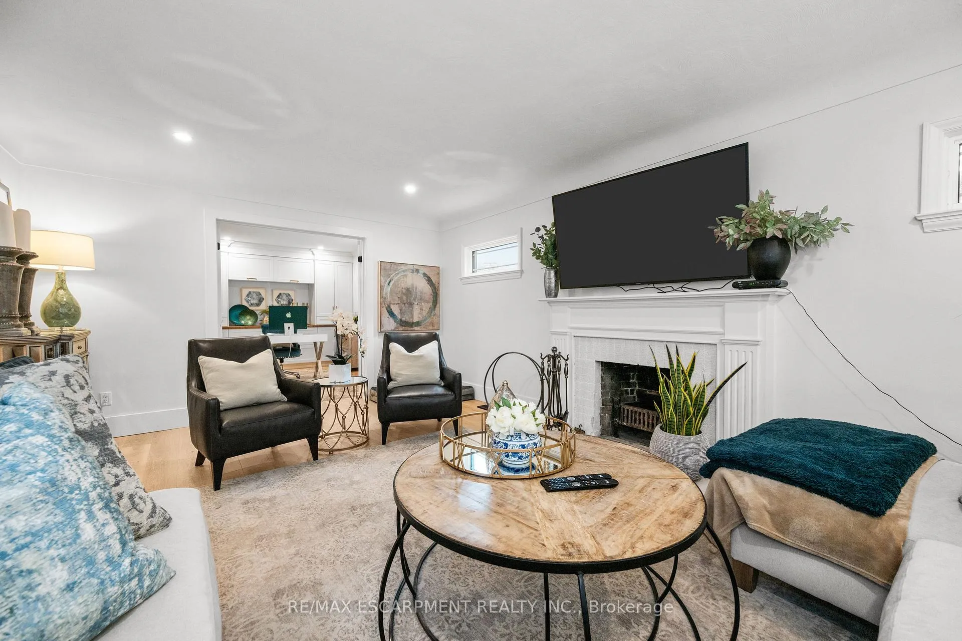 Photo 6 of 1390 Halifax Place, Burlington, Brant — HOMEH