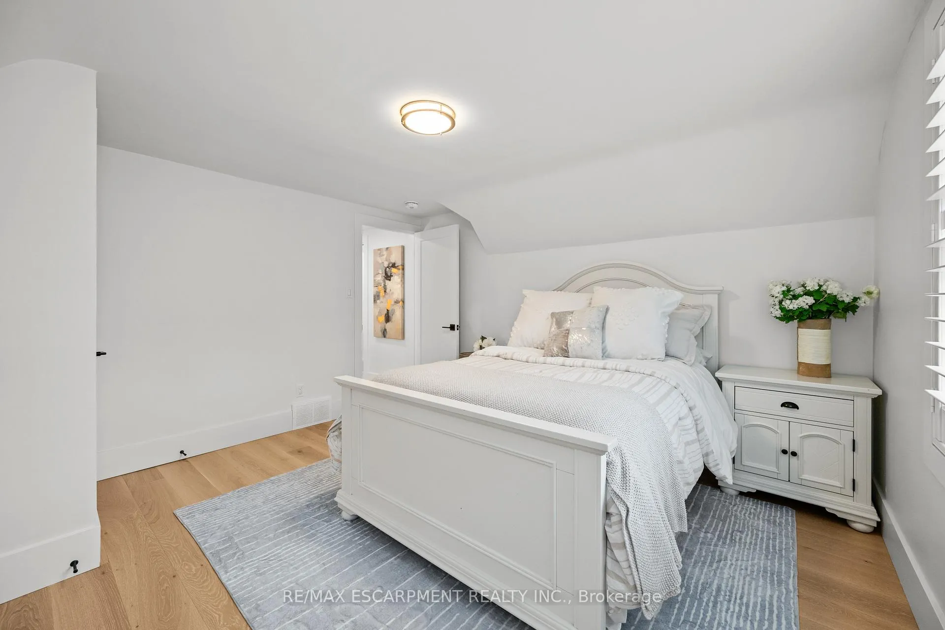 Photo 23 of 1390 Halifax Place, Burlington, Brant — HOMEH