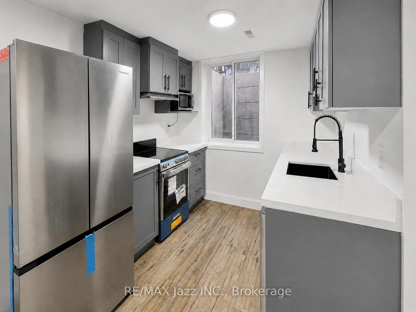 Photo 12 of Unit Lower, 9 Maconnachie Place, Clarington, Bowmanville — HOMEH