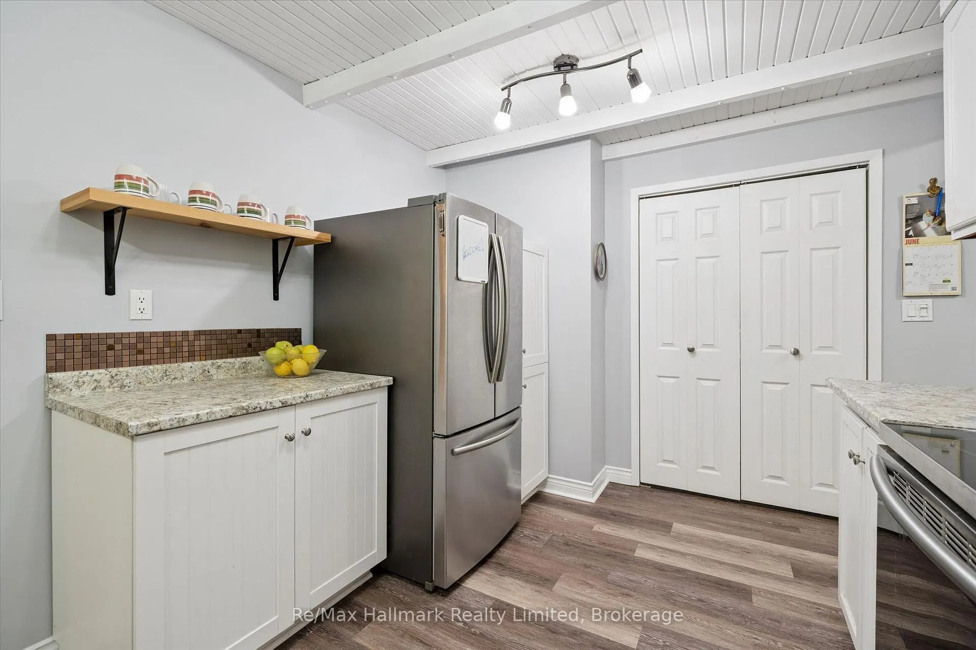 Photo 15 of 1109 Springdale Park Road, Bracebridge, Macaulay — HOMEH