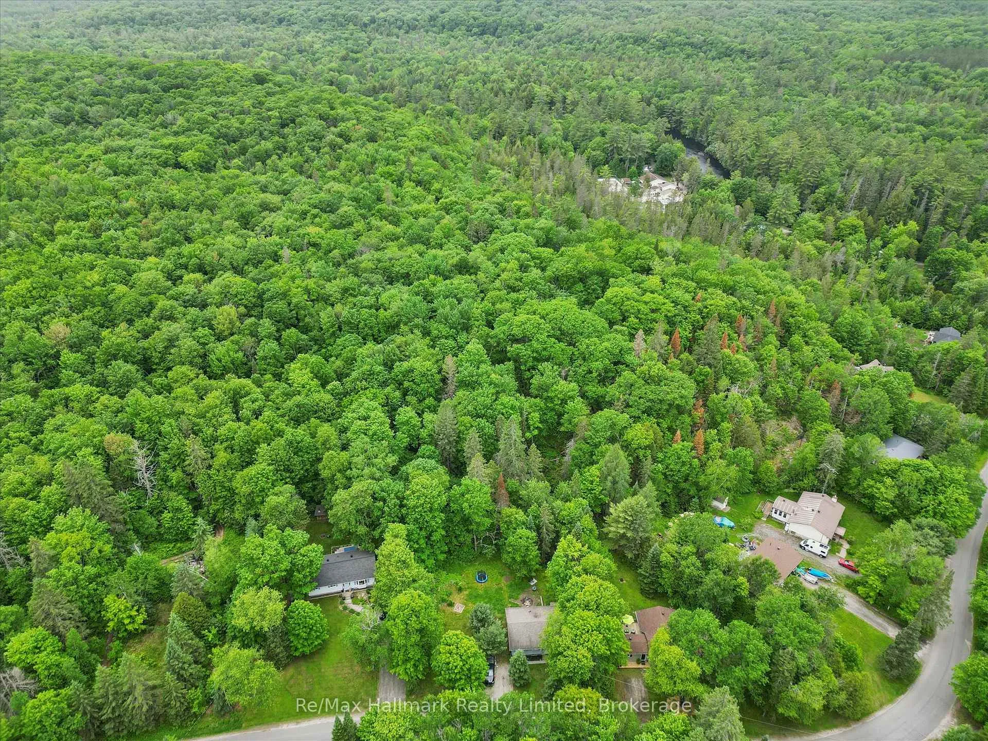 Photo 37 of 1109 Springdale Park Road, Bracebridge, Macaulay — HOMEH