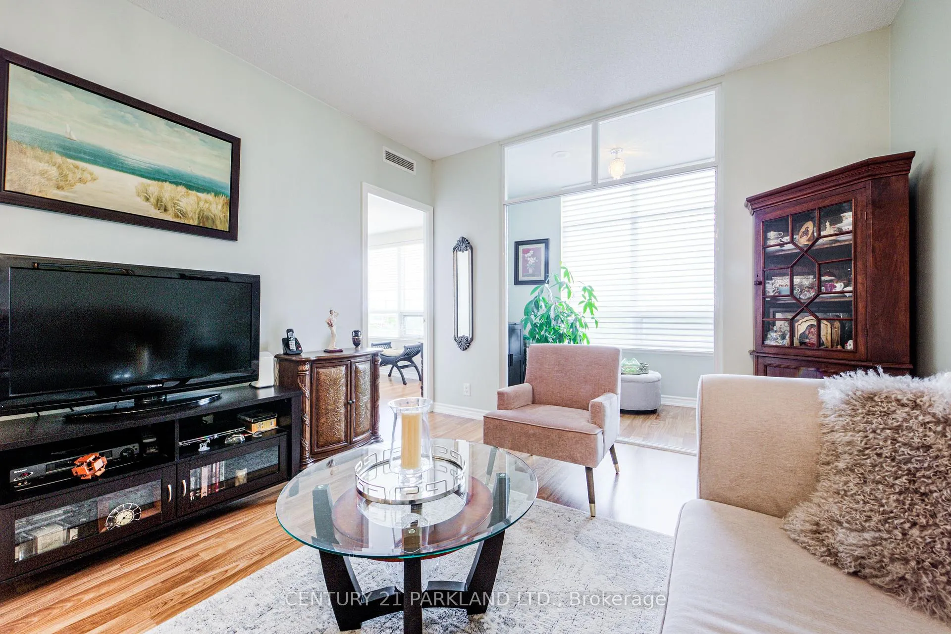 Photo 12 of Unit 501, 9235 Jane Street, Vaughan, Maple — HOMEH