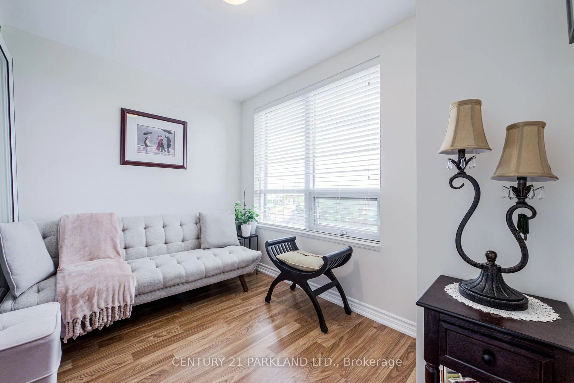 Photo 14 of Unit 501, 9235 Jane Street, Vaughan, Maple — HOMEH