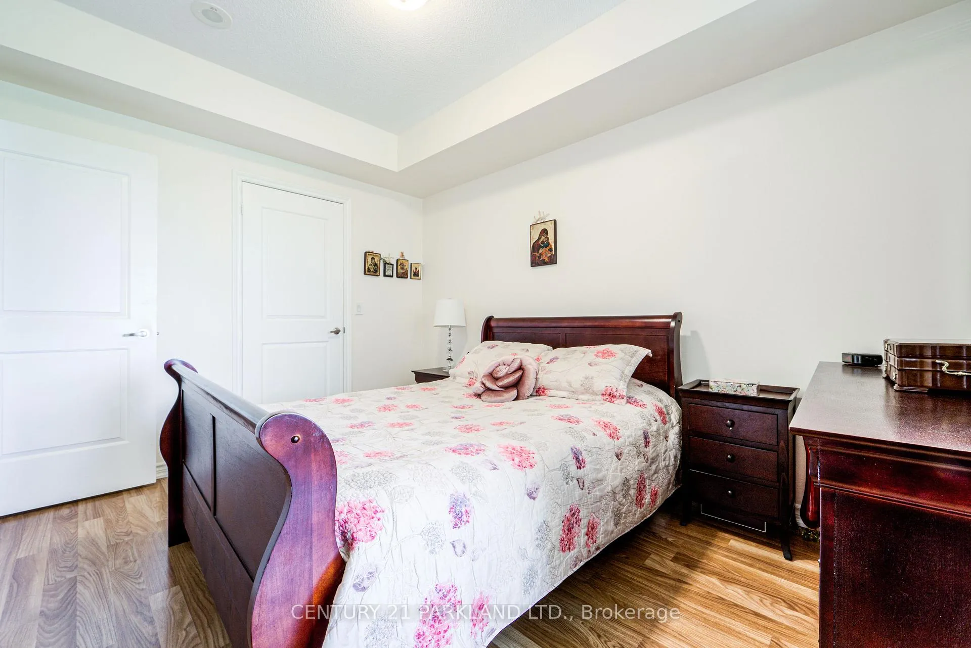 Photo 15 of Unit 501, 9235 Jane Street, Vaughan, Maple — HOMEH