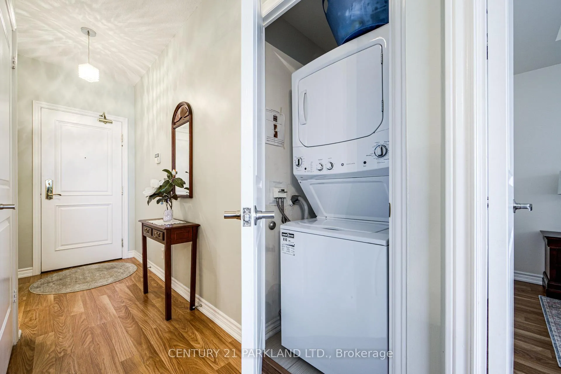 Photo 17 of Unit 501, 9235 Jane Street, Vaughan, Maple — HOMEH