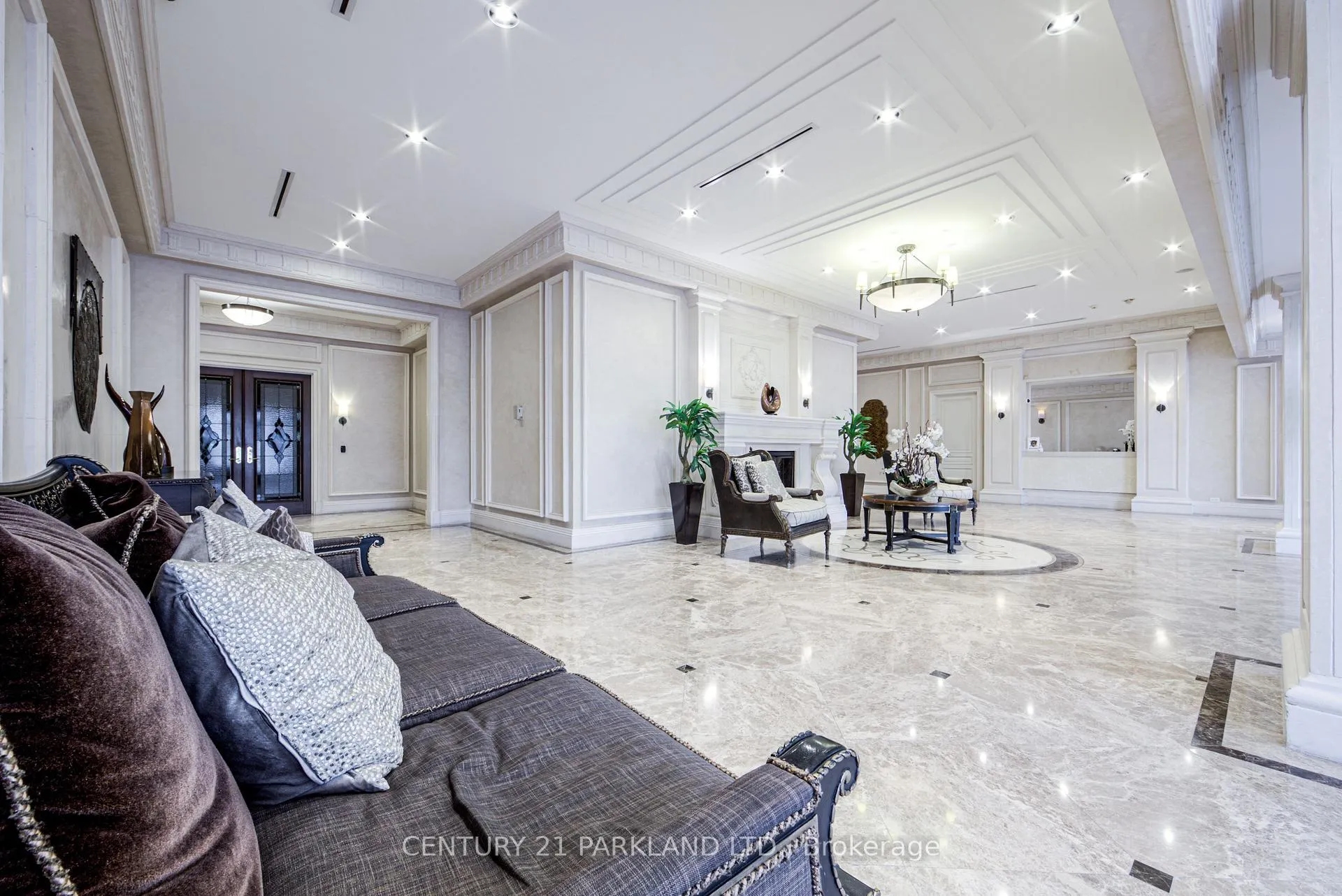 Photo 20 of Unit 501, 9235 Jane Street, Vaughan, Maple — HOMEH
