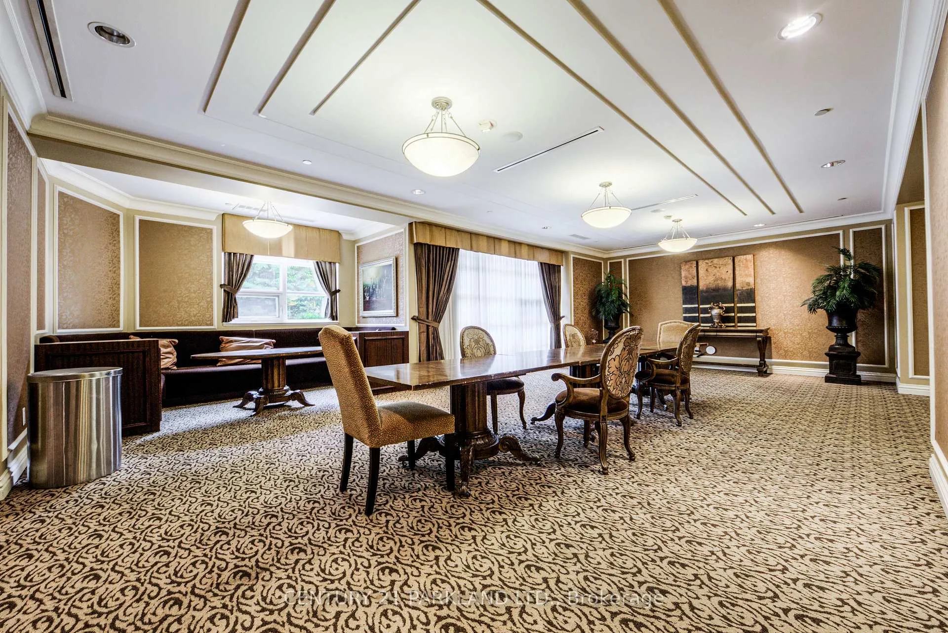 Photo 26 of Unit 501, 9235 Jane Street, Vaughan, Maple — HOMEH