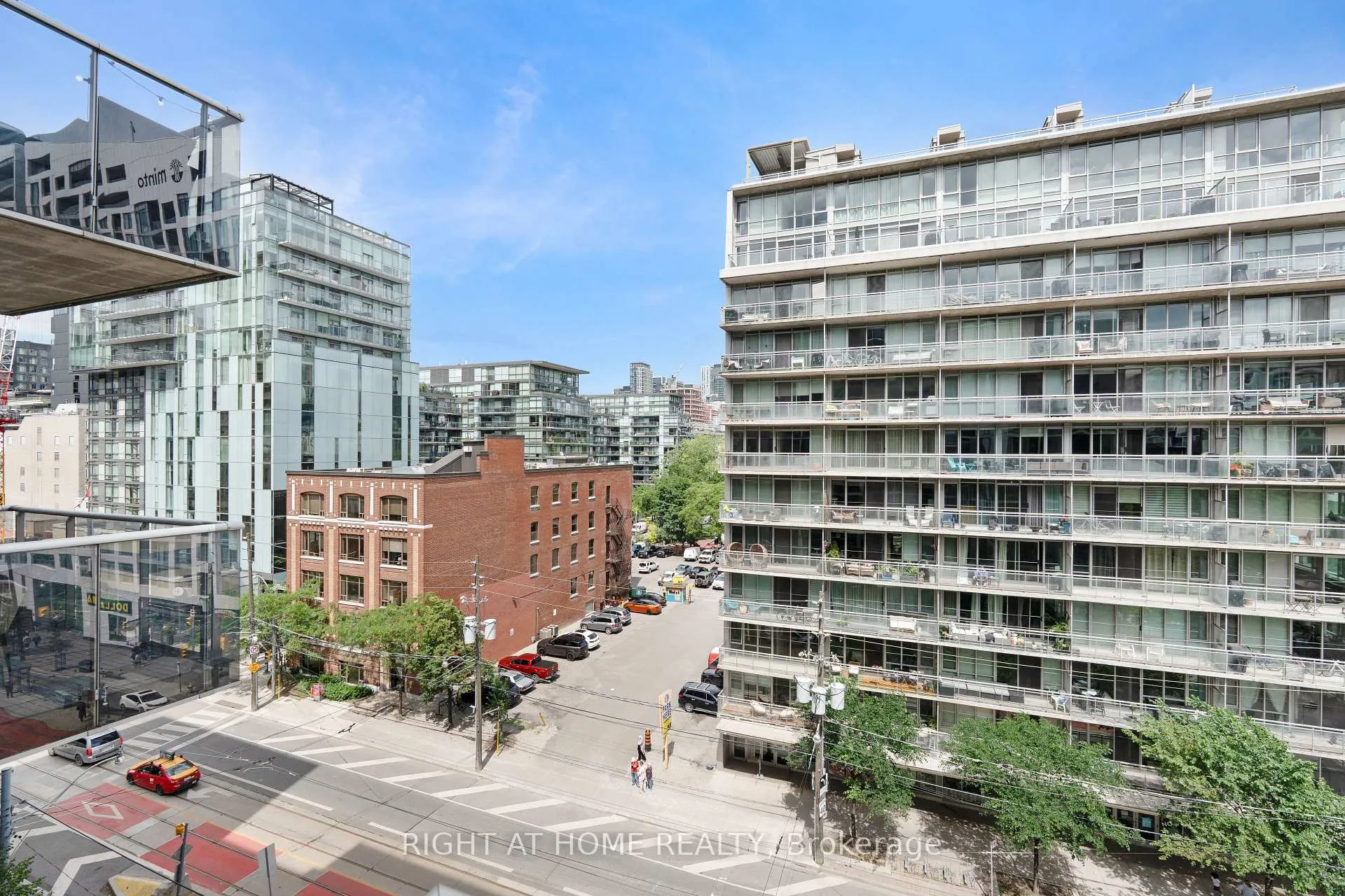 Photo 11 of Unit 610, 60 Bathurst Street, Toronto, Niagara — HOMEH