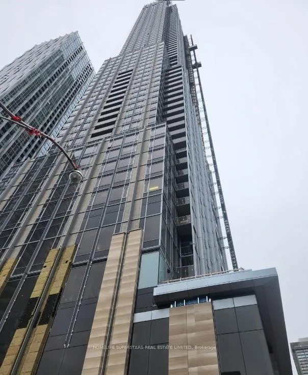 Front of Unit 1913, 11 Yorkville Avenue W