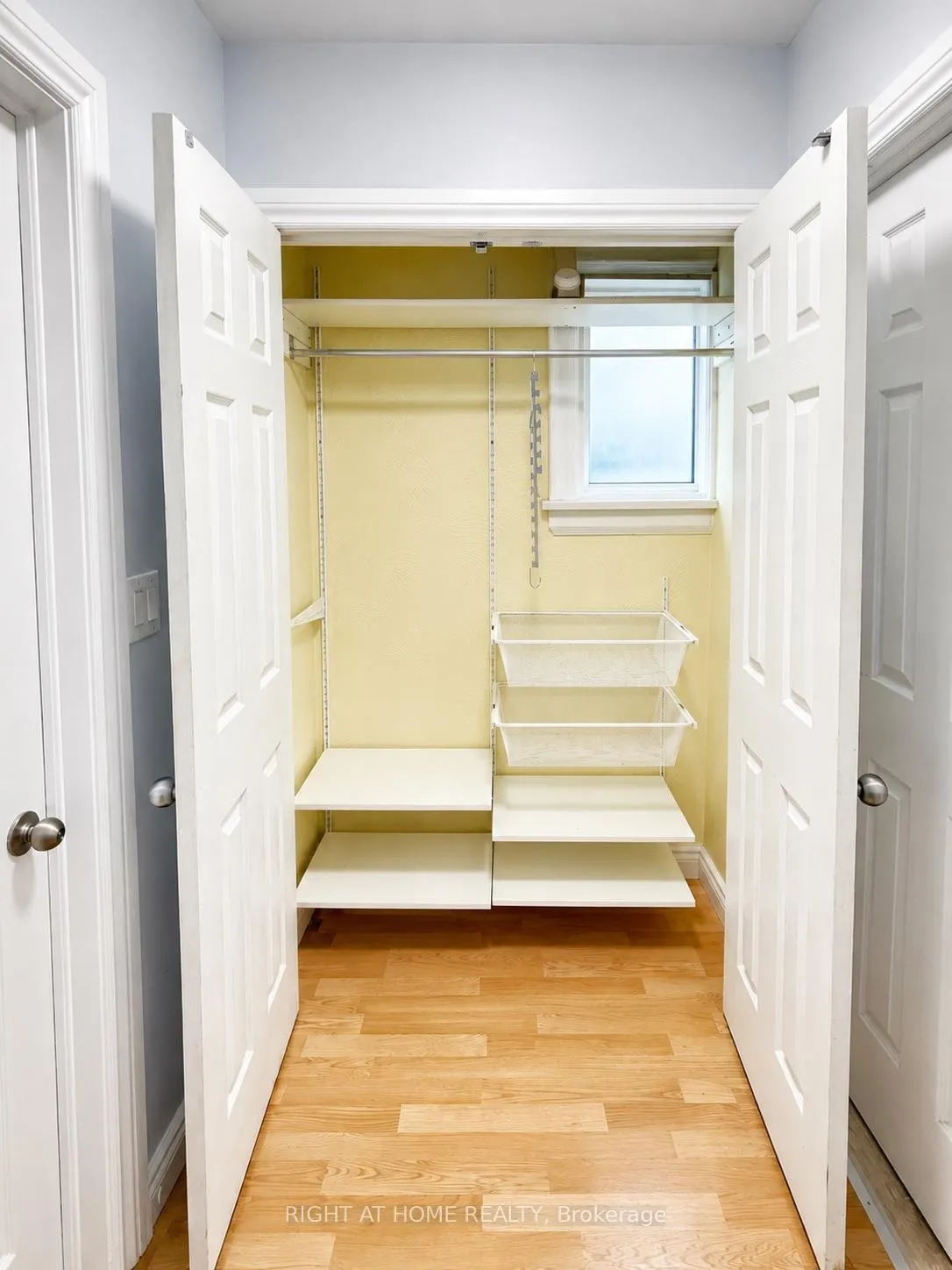 Photo 6 of 659 Old Weston Road, Toronto, Weston-Pellam Park — HOMEH