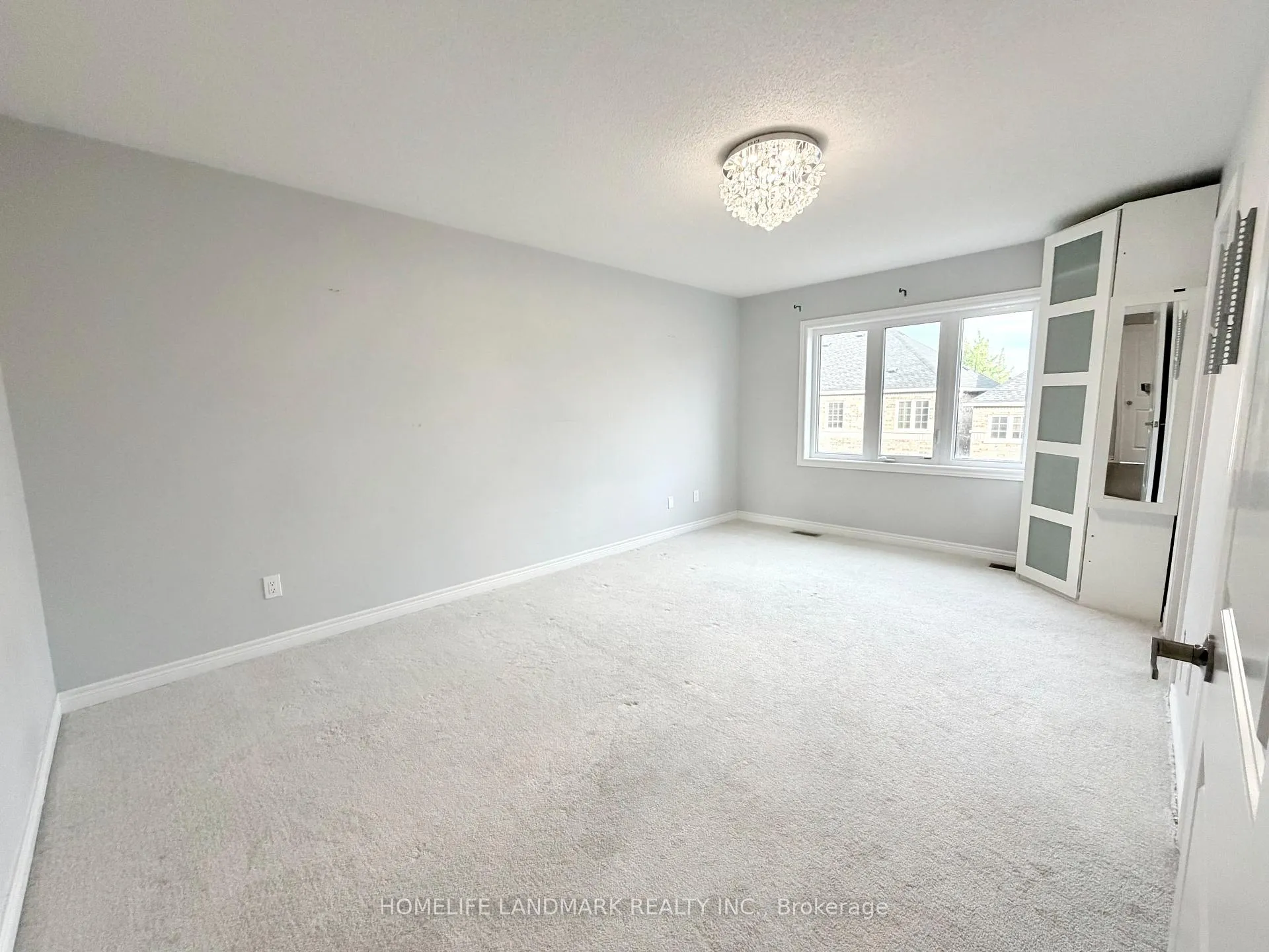 Photo 8 of 15 Wermoth Court, Markham, Wismer — HOMEH