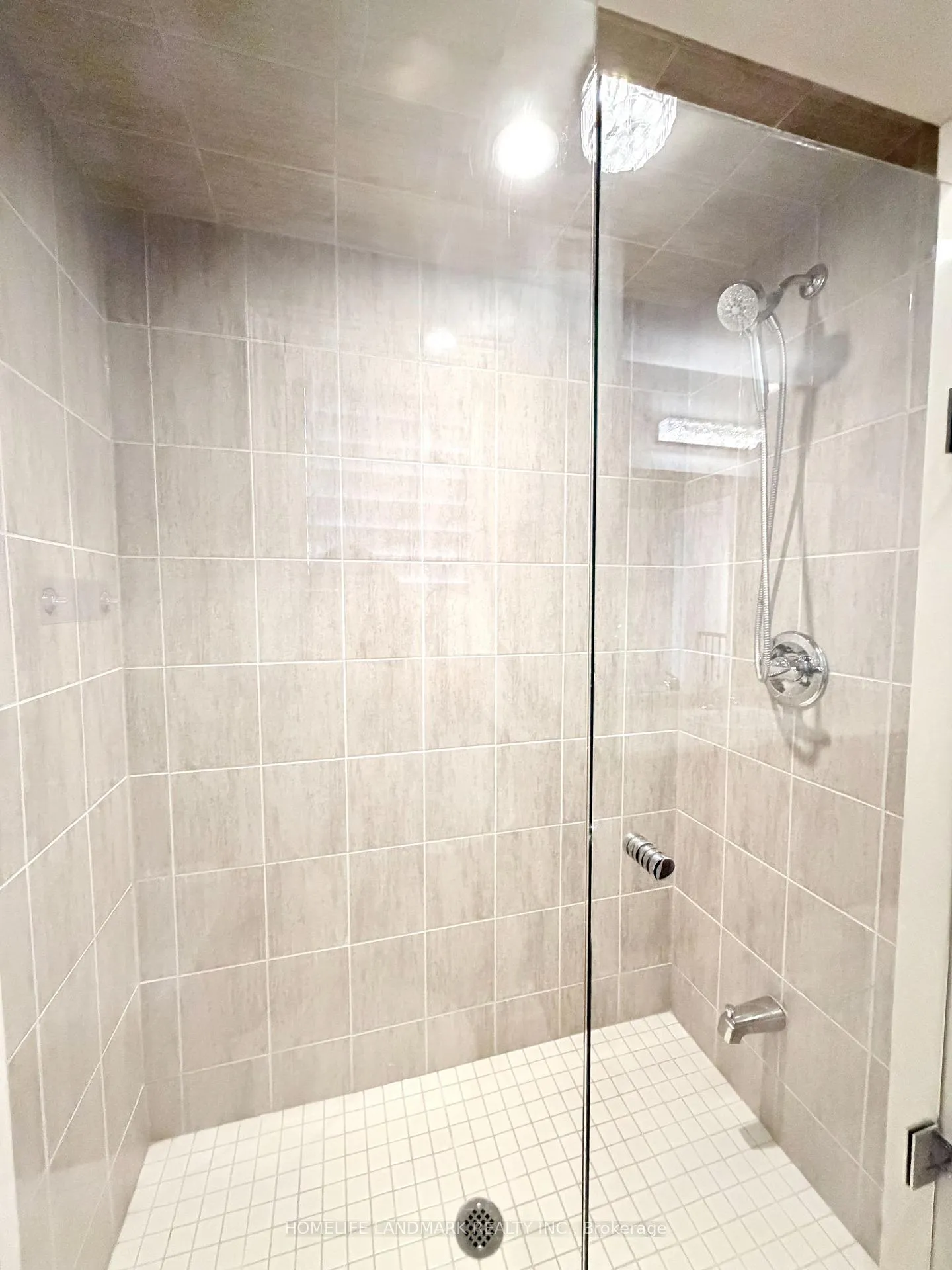 Photo 22 of 15 Wermoth Court, Markham, Wismer — HOMEH