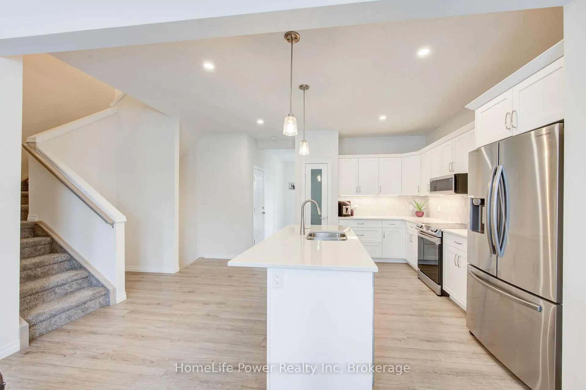 Photo 14 of 4 Braun Avenue, Tillsonburg — HOMEH