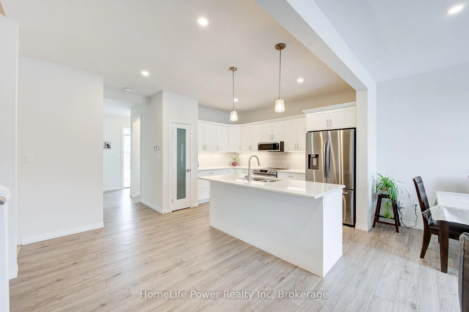 Photo 15 of 4 Braun Avenue, Tillsonburg — HOMEH