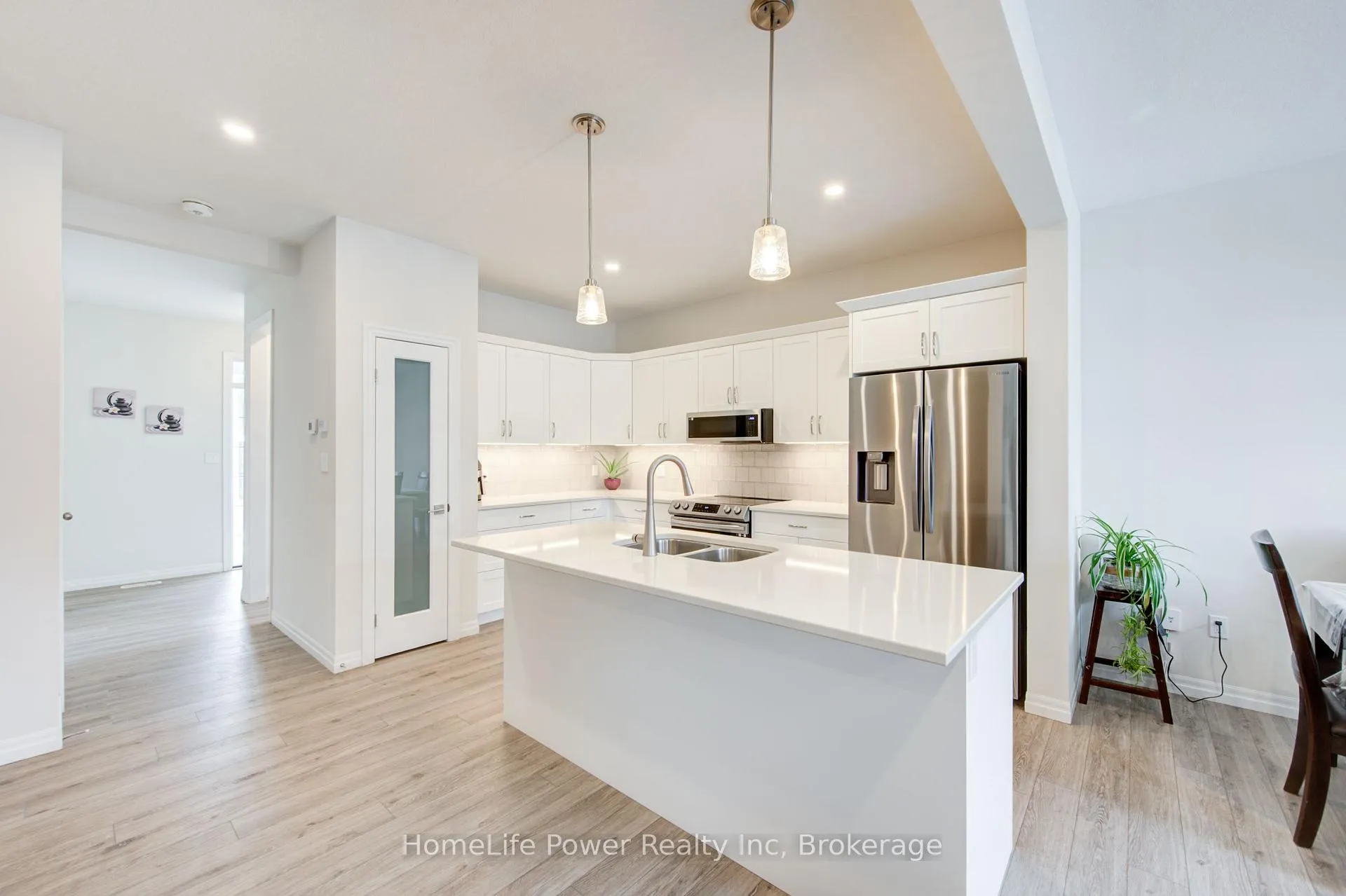 Photo 16 of 4 Braun Avenue, Tillsonburg — HOMEH