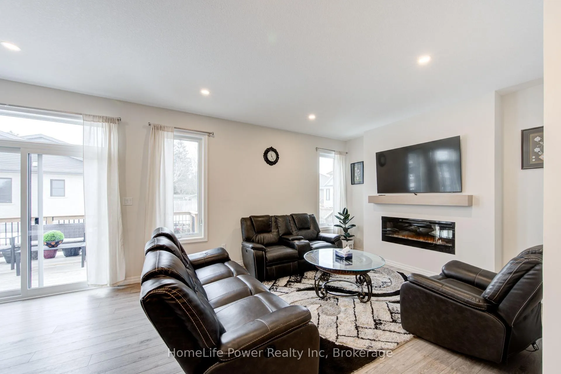 Photo 19 of 4 Braun Avenue, Tillsonburg — HOMEH