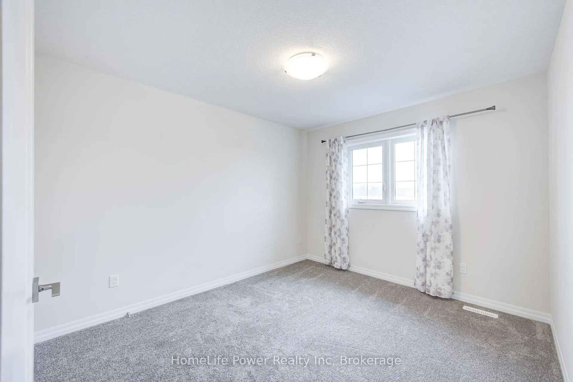 Photo 28 of 4 Braun Avenue, Tillsonburg — HOMEH