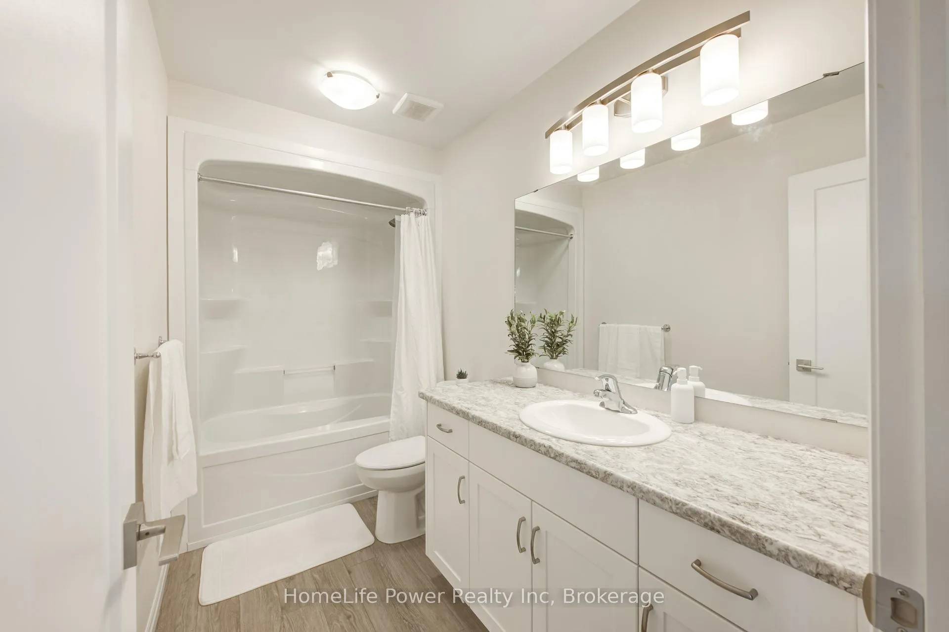 Photo 33 of 4 Braun Avenue, Tillsonburg — HOMEH