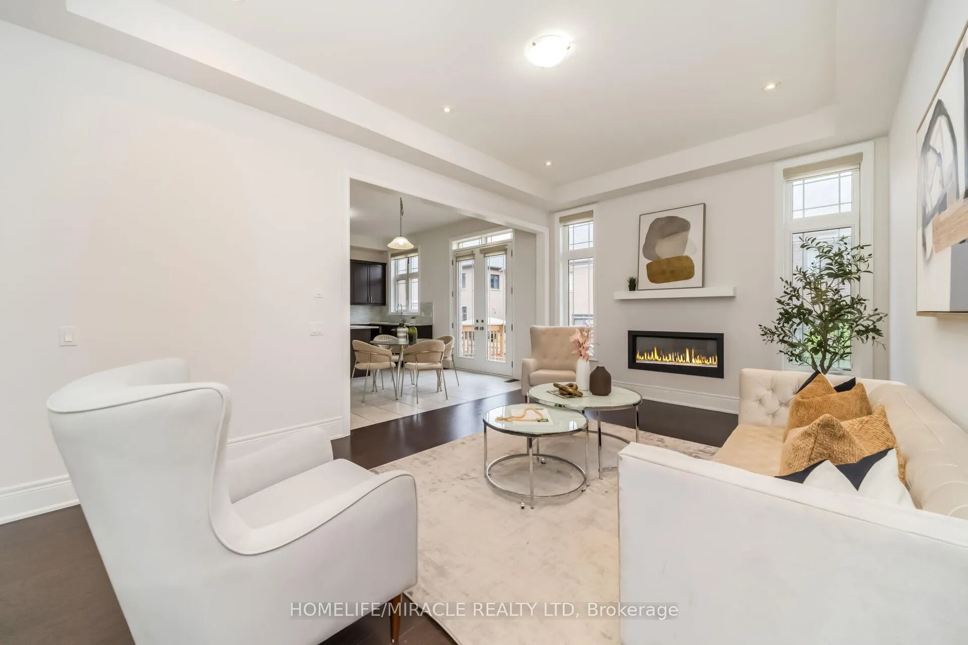 Photo 10 of 16 Lyle Way, Brampton, Credit Valley — HOMEH