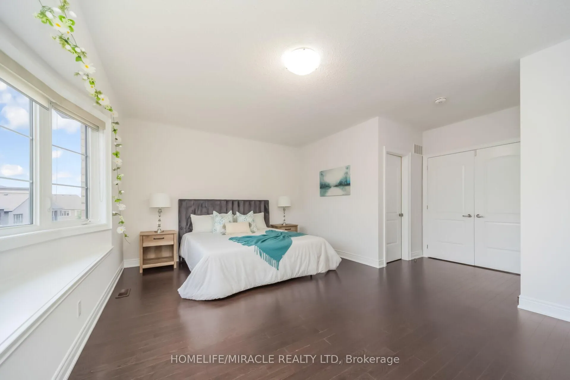 Photo 19 of 16 Lyle Way, Brampton, Credit Valley — HOMEH