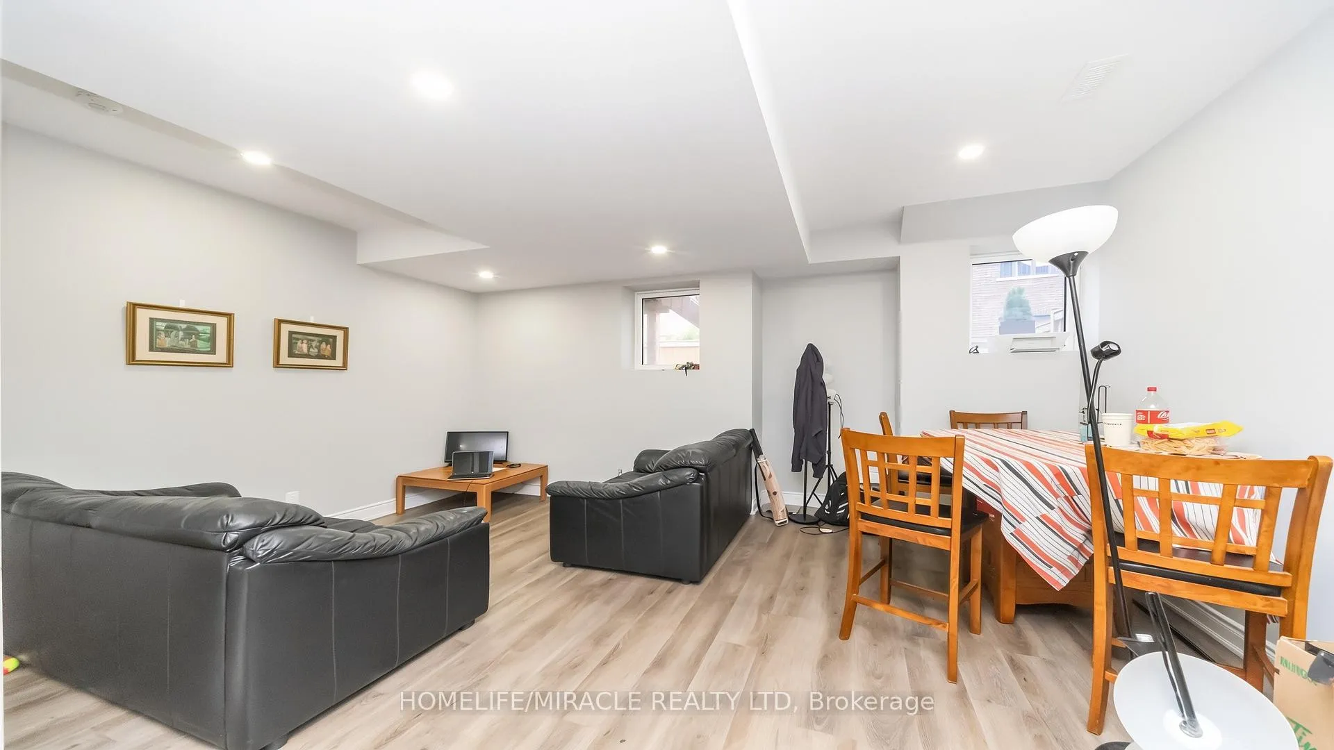 Photo 42 of 16 Lyle Way, Brampton, Credit Valley — HOMEH
