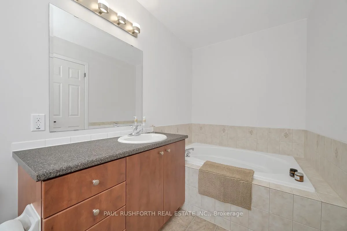Photo 21 of 558 Louis Toscano Drive, Ottawa, Avalon East — HOMEH