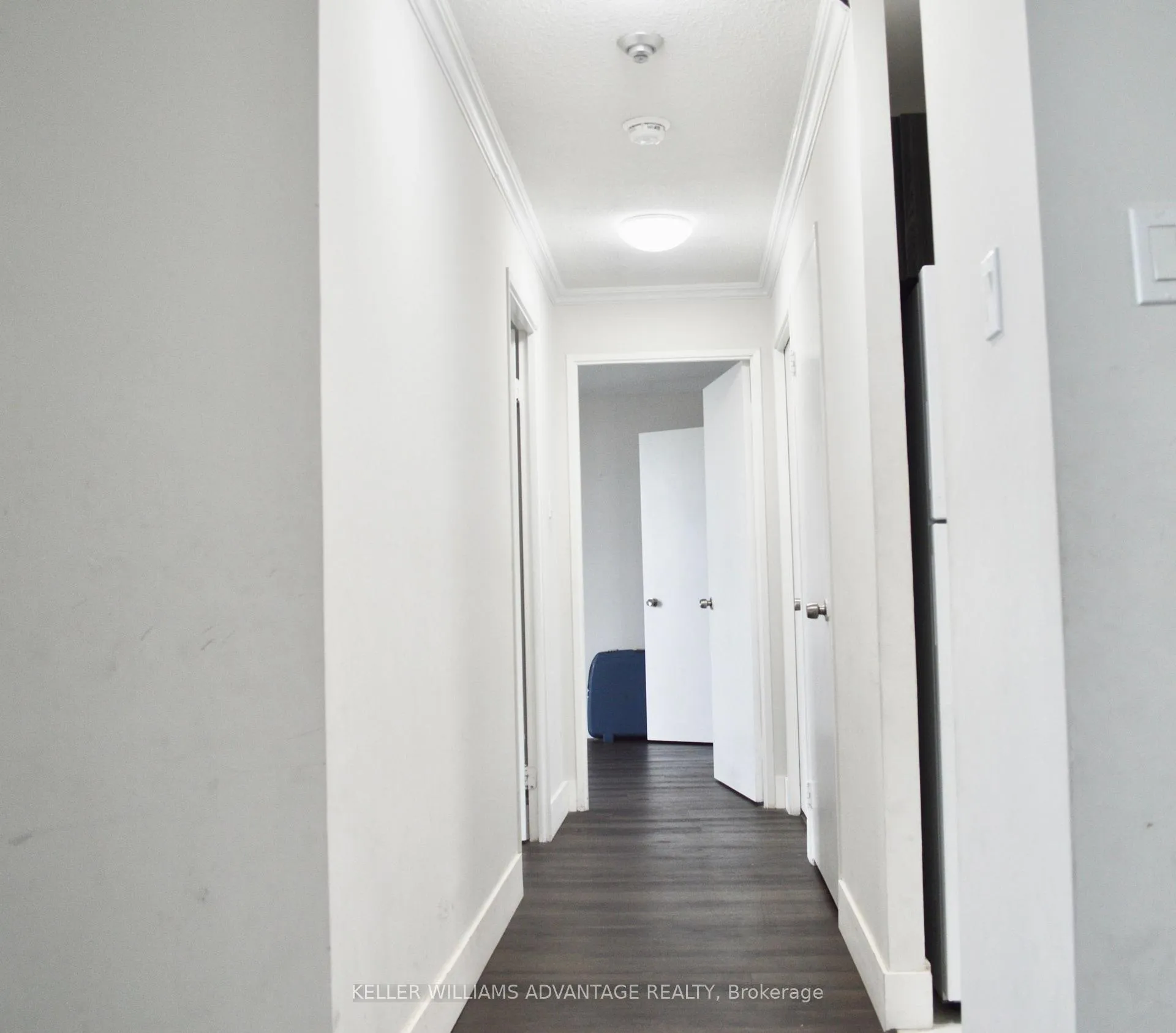 Photo 6 of Unit 1903, 4205 Shipp Drive, Mississauga, City Centre — HOMEH