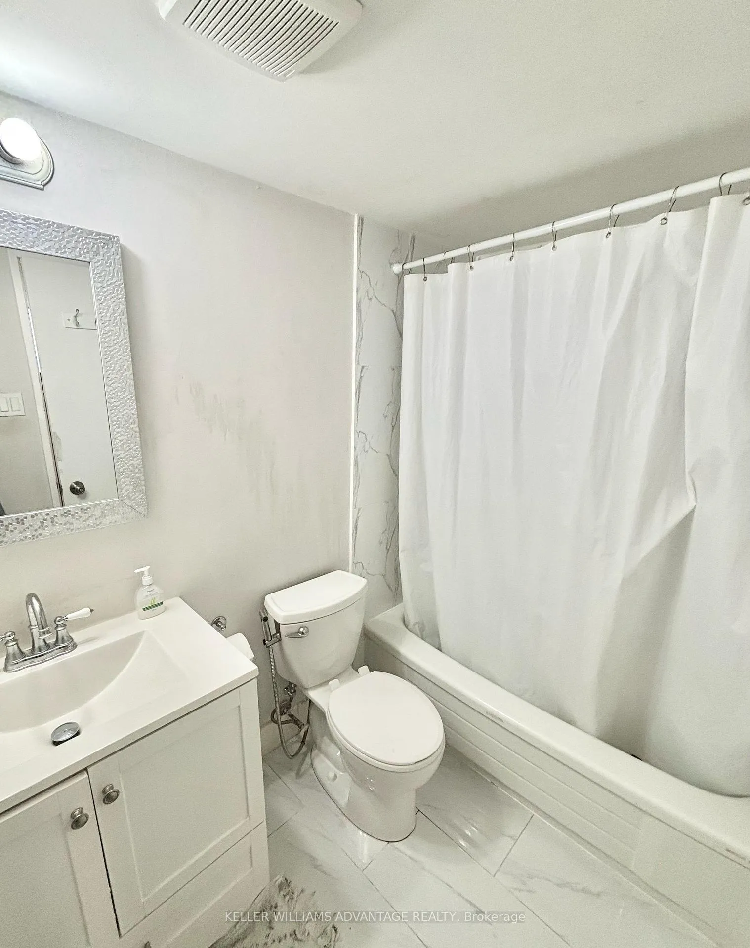 Photo 11 of Unit 1903, 4205 Shipp Drive, Mississauga, City Centre — HOMEH