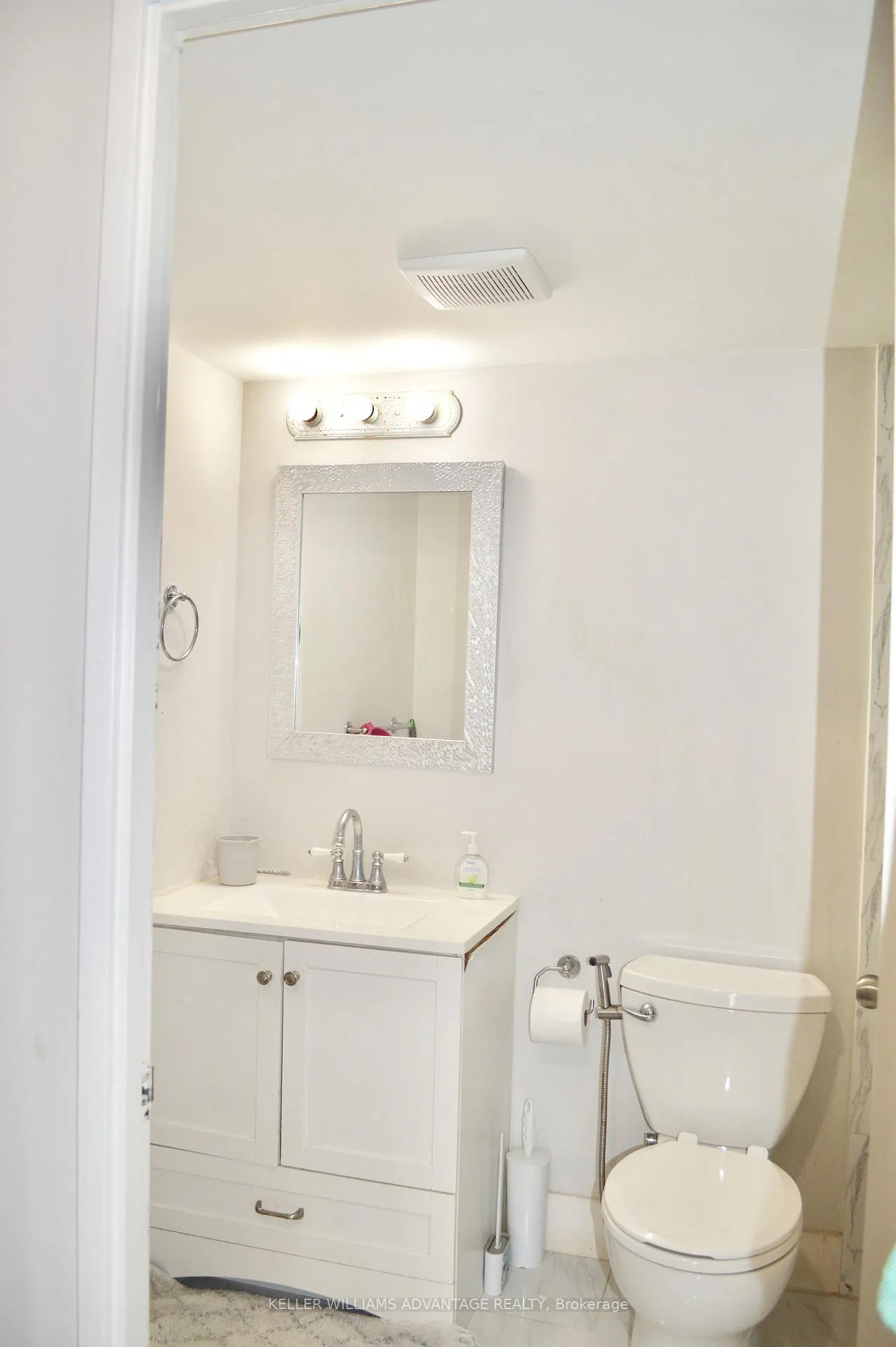 Photo 15 of Unit 1903, 4205 Shipp Drive, Mississauga, City Centre — HOMEH
