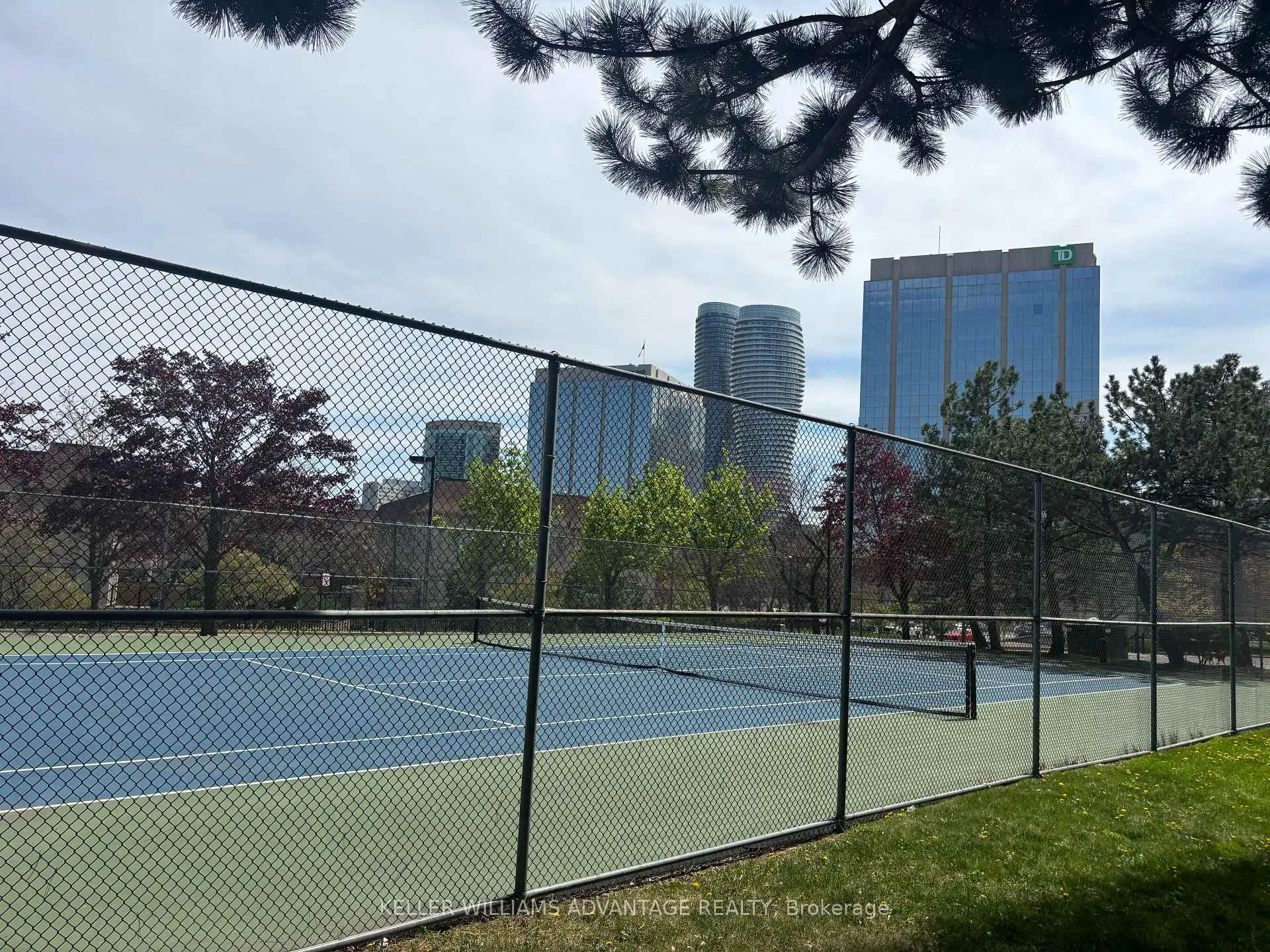 Photo 22 of Unit 1903, 4205 Shipp Drive, Mississauga, City Centre — HOMEH