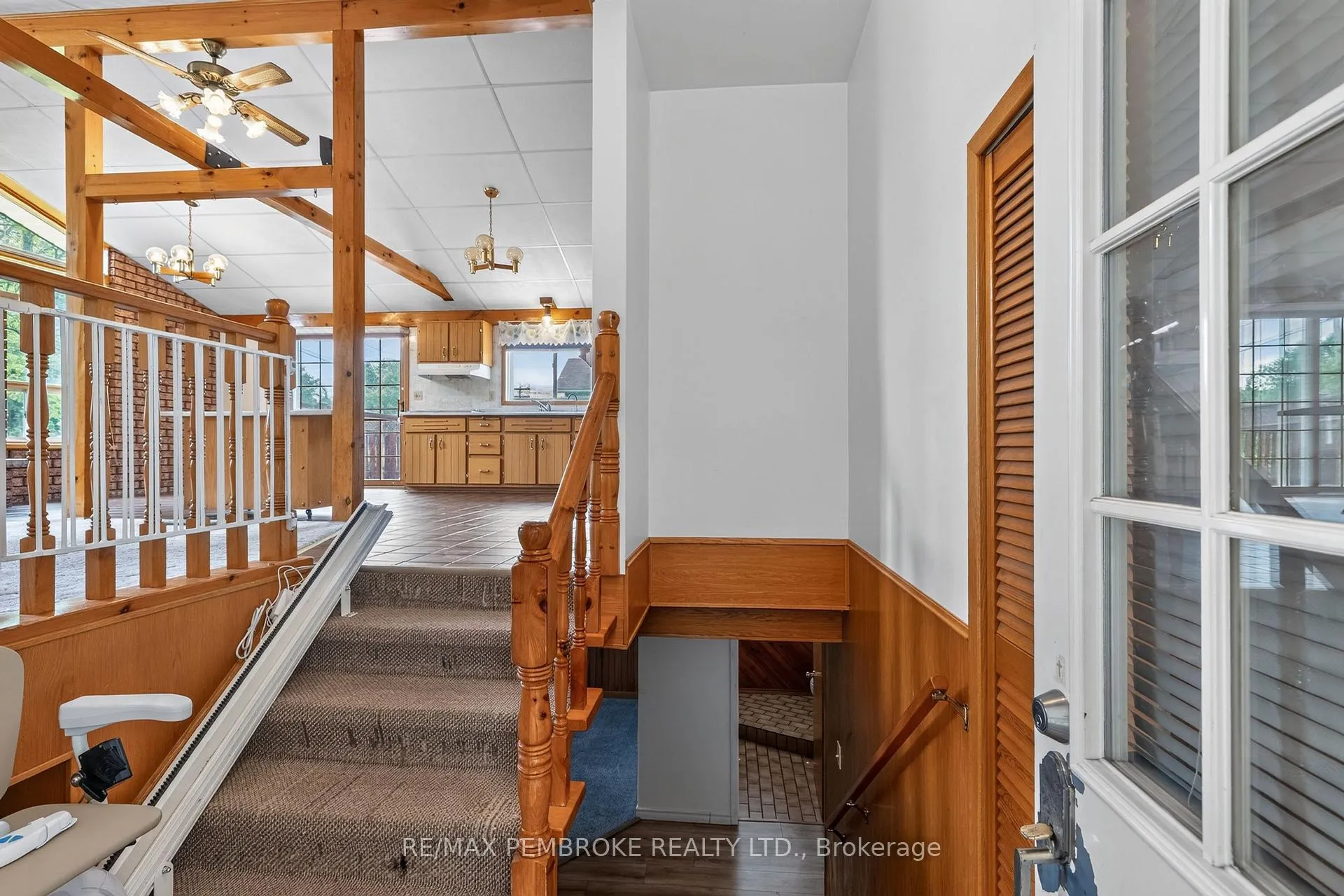 Photo 10 of 66 Sandy Beach Road, Laurentian Valley, Laurentian Valley — HOMEH