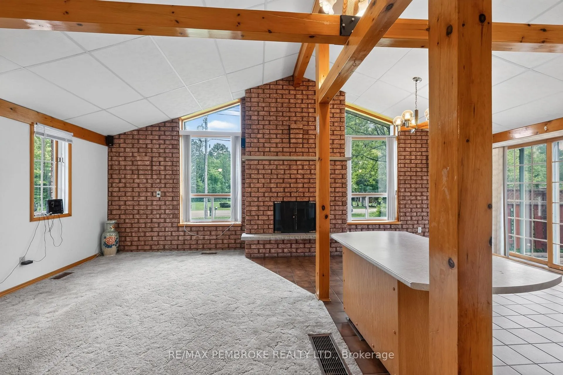 Photo 20 of 66 Sandy Beach Road, Laurentian Valley, Laurentian Valley — HOMEH