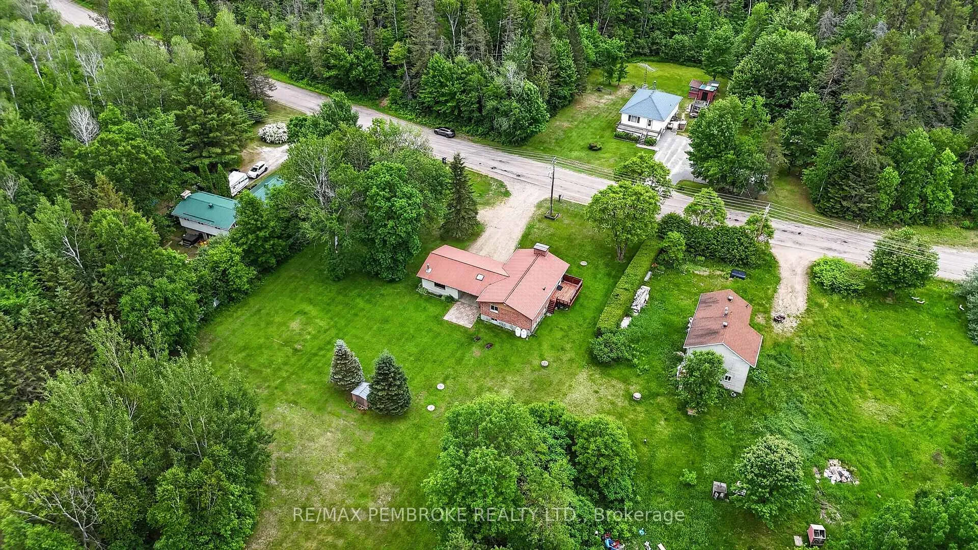 Photo 43 of 66 Sandy Beach Road, Laurentian Valley, Laurentian Valley — HOMEH