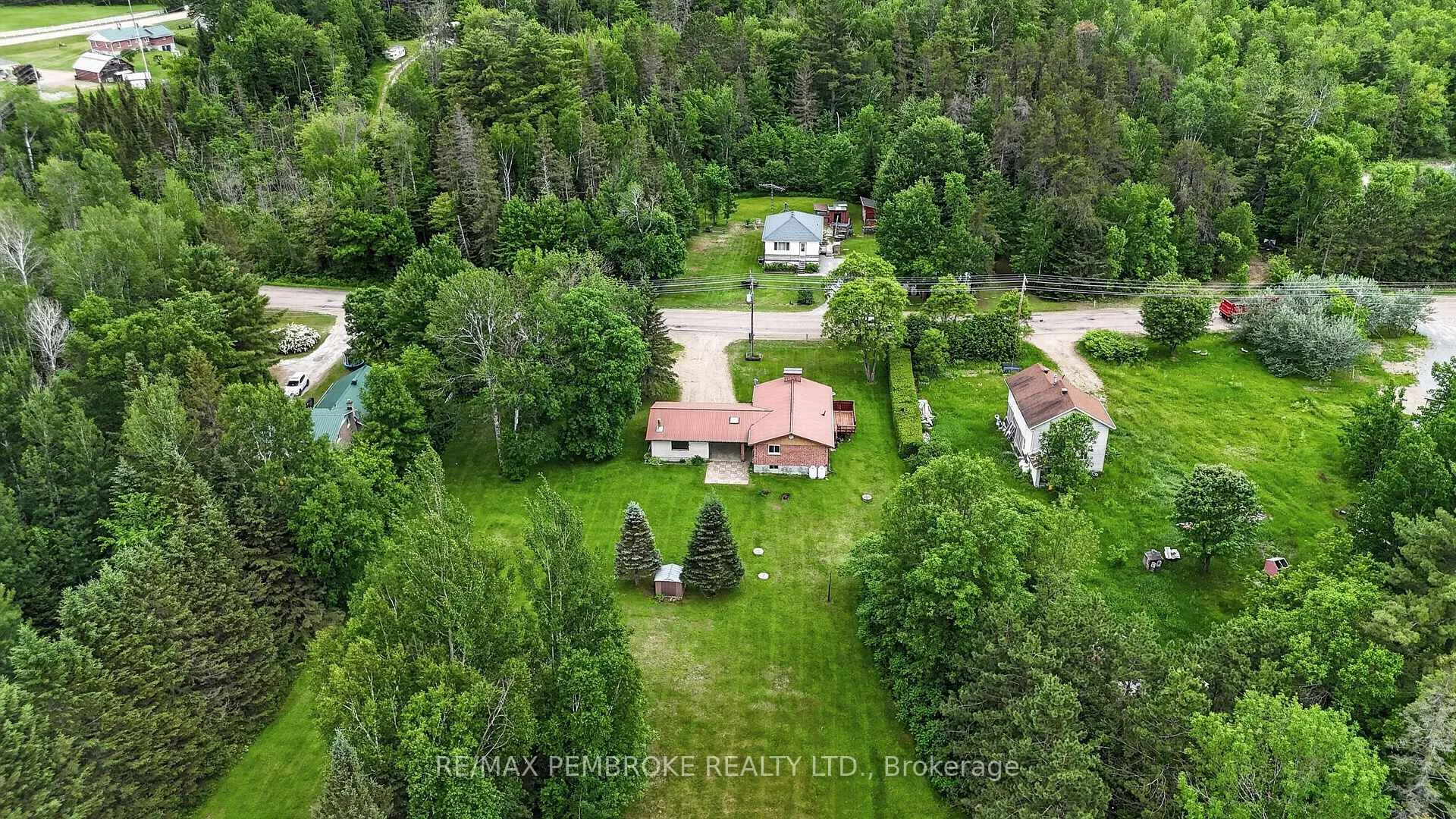 Photo 44 of 66 Sandy Beach Road, Laurentian Valley, Laurentian Valley — HOMEH