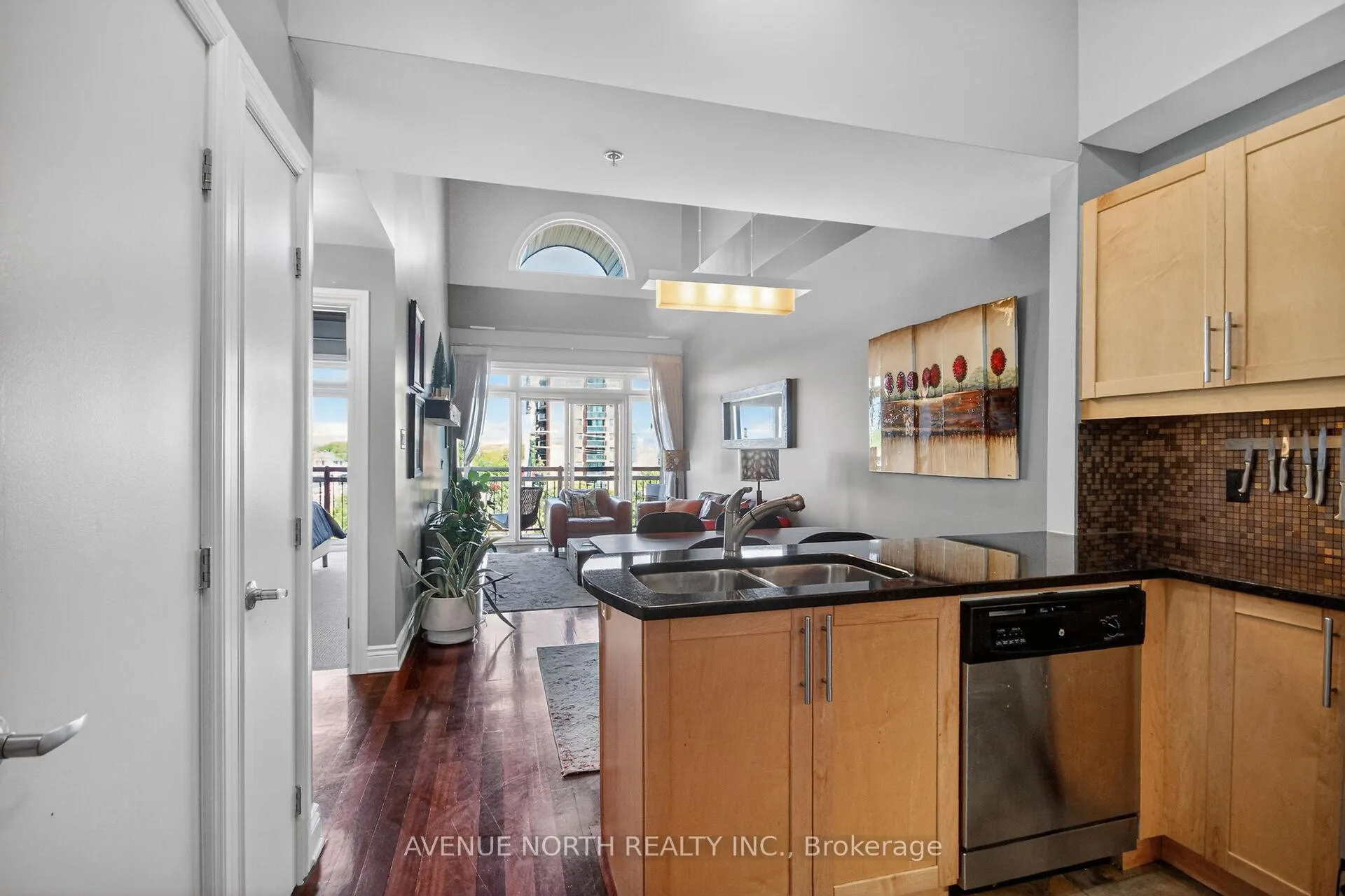 Photo 12 of Unit 402, 323 Winona Avenue, Ottawa, Westboro South — HOMEH