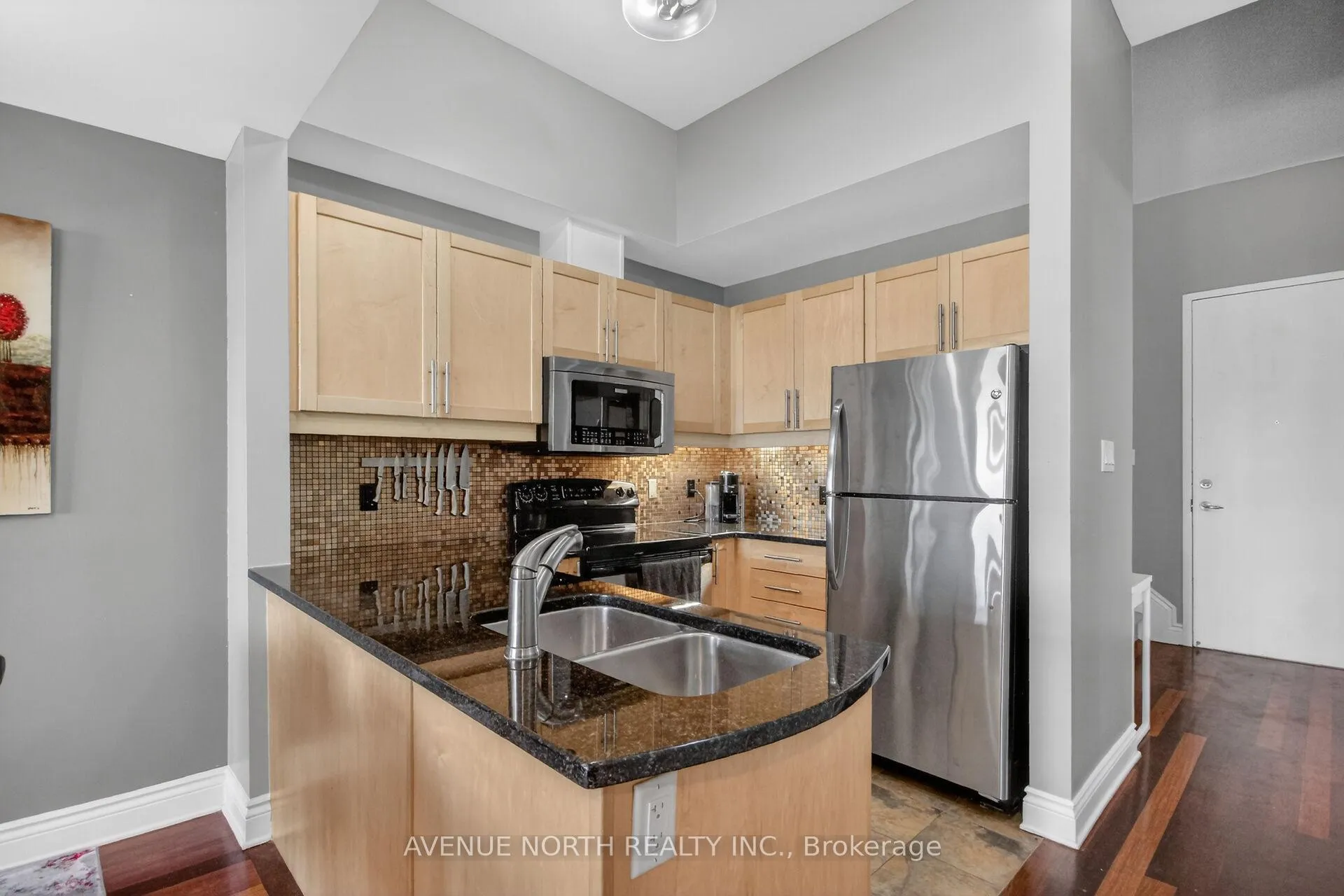 Photo 23 of Unit 402, 323 Winona Avenue, Ottawa, Westboro South — HOMEH